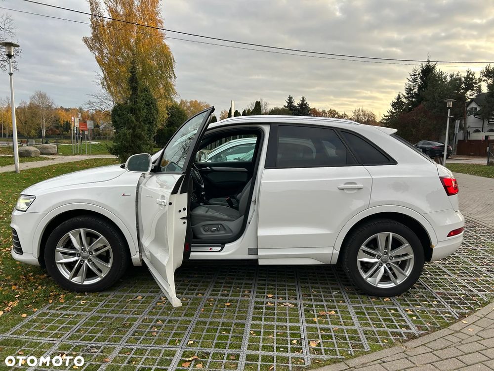 Audi Q3 2.0 TFSI Quattro S tronic design - 11