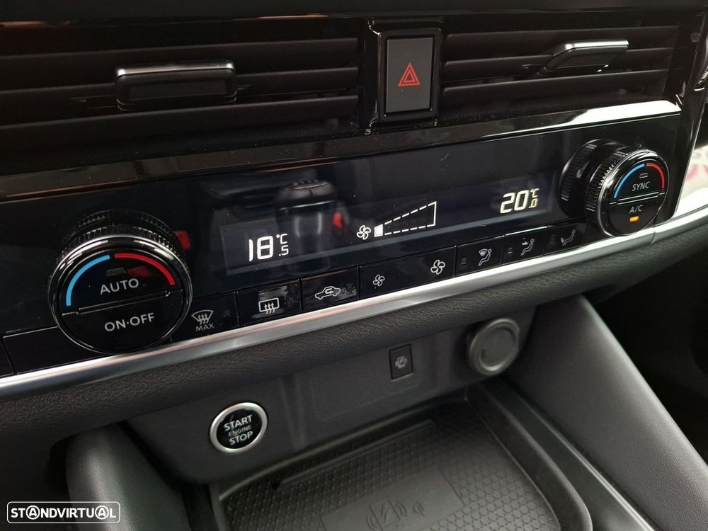 Nissan Qashqai 1.3 DIG-T N-Connecta LED - 18