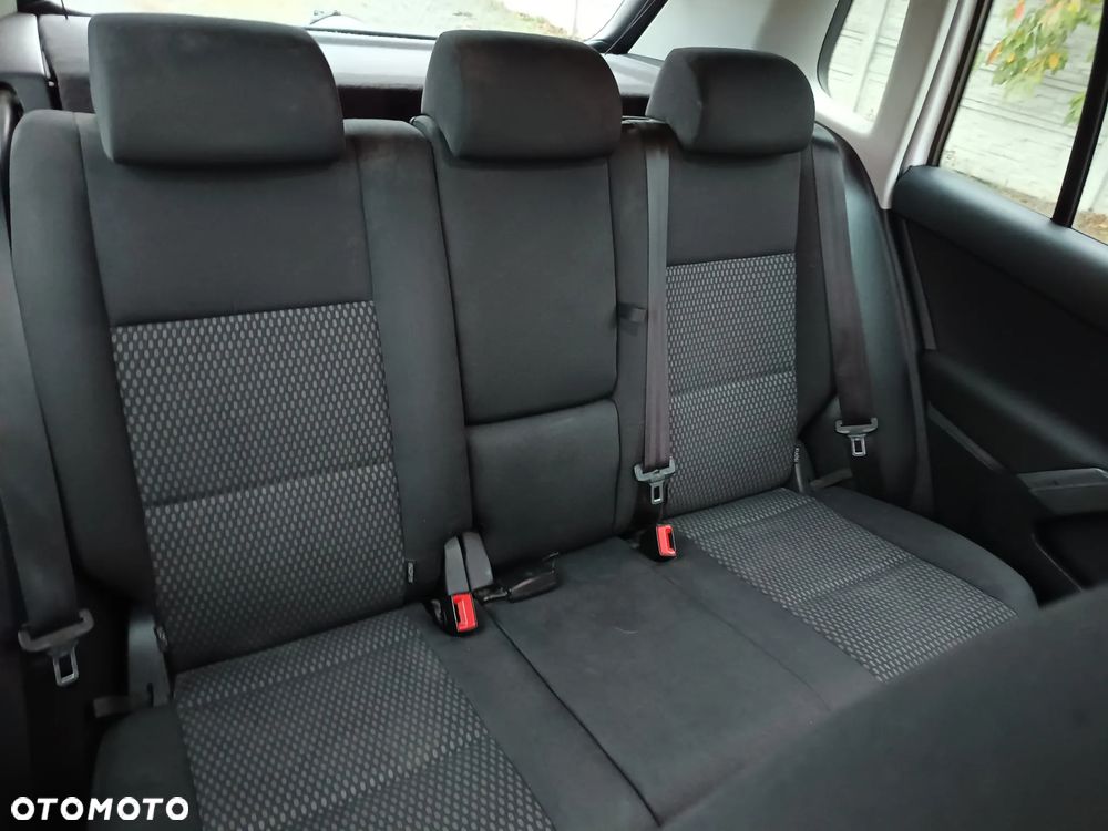Volkswagen Tiguan - 14
