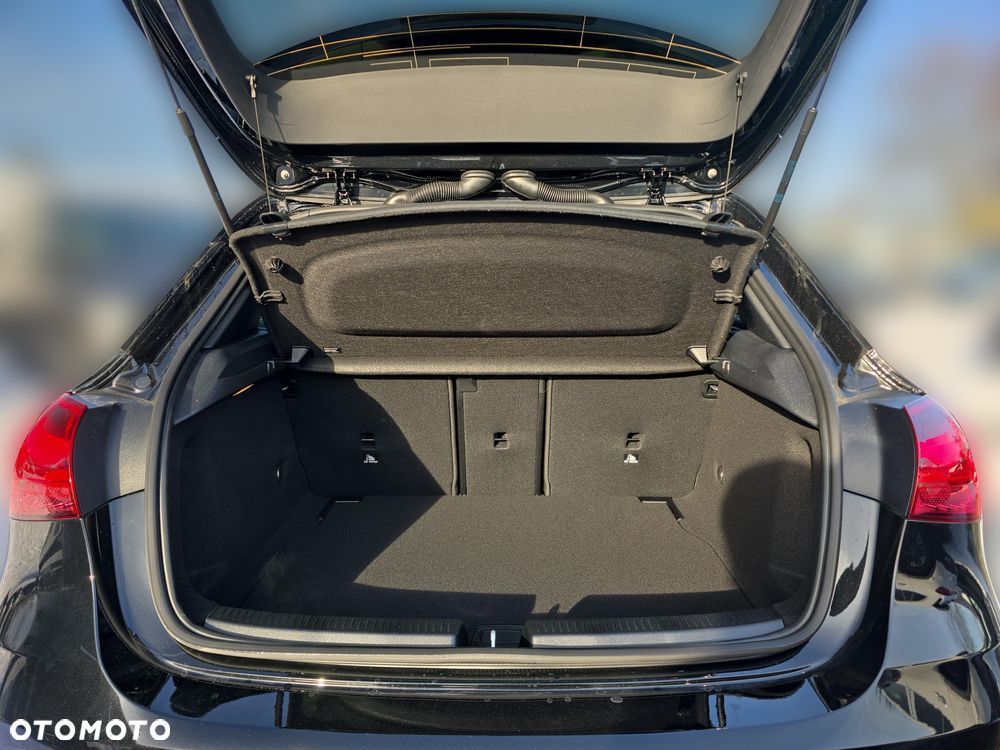 Mercedes-Benz Klasa A 200 7G-DCT AMG Line - 7