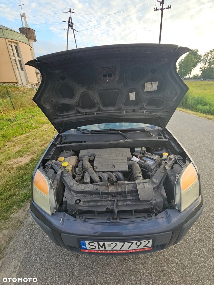 Ford Fusion - 2