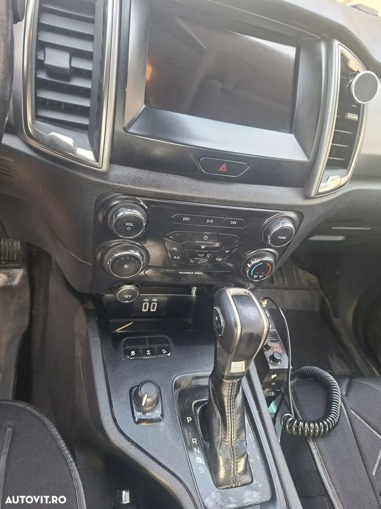 Ford Ranger 2.0 EcoBlue 213 CP 4x4 Cabina Dubla Limited Aut. - 11