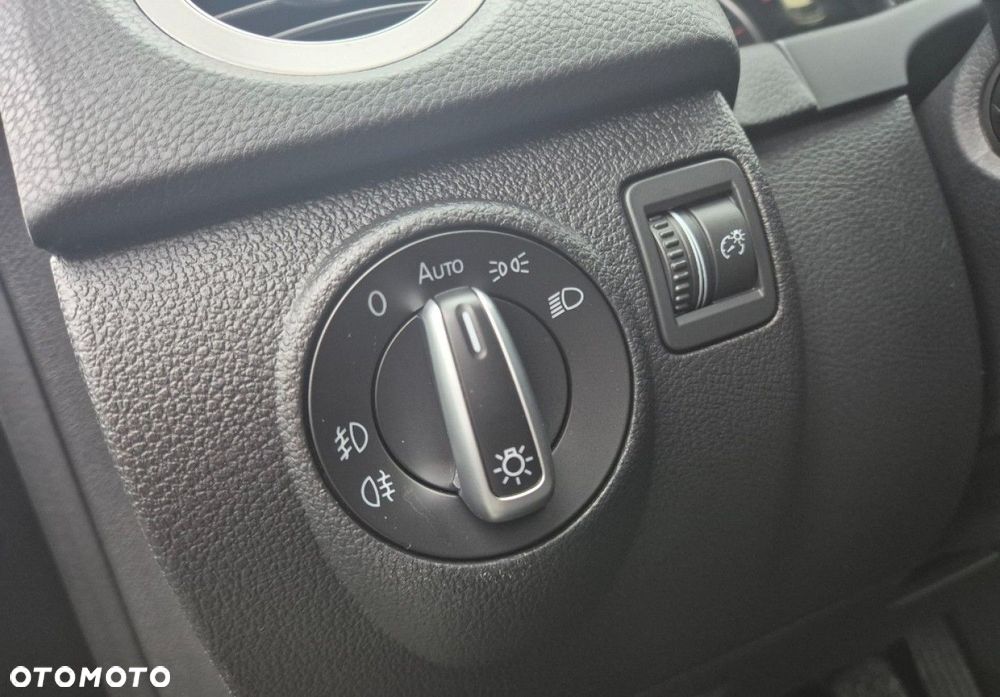 Volkswagen Tiguan - 14