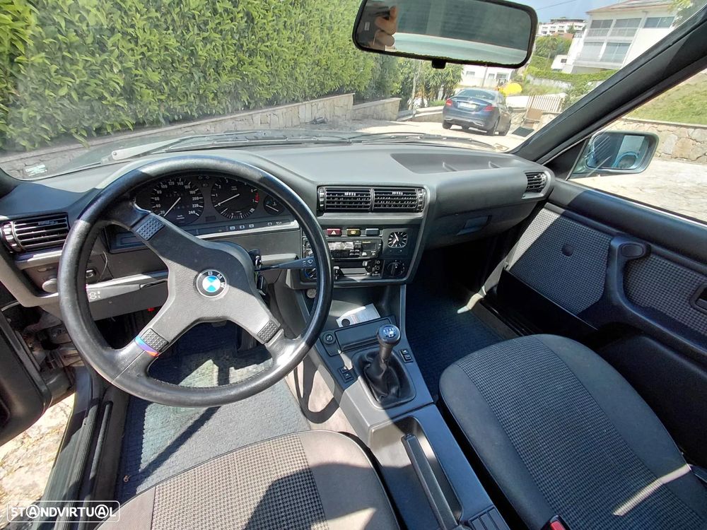 BMW 320 i Coupe - 6