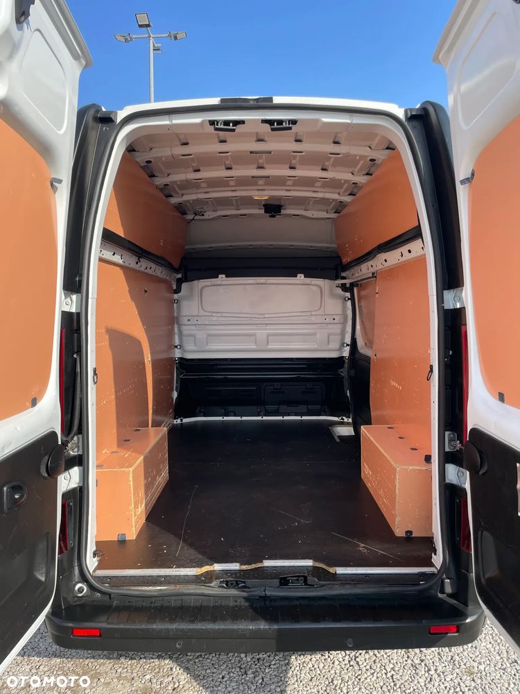 Renault Trafic - 3