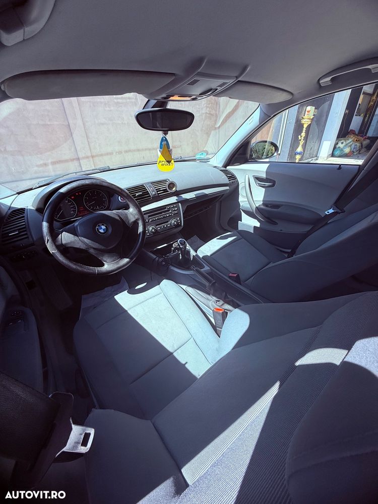 BMW Seria 1 116i - 6