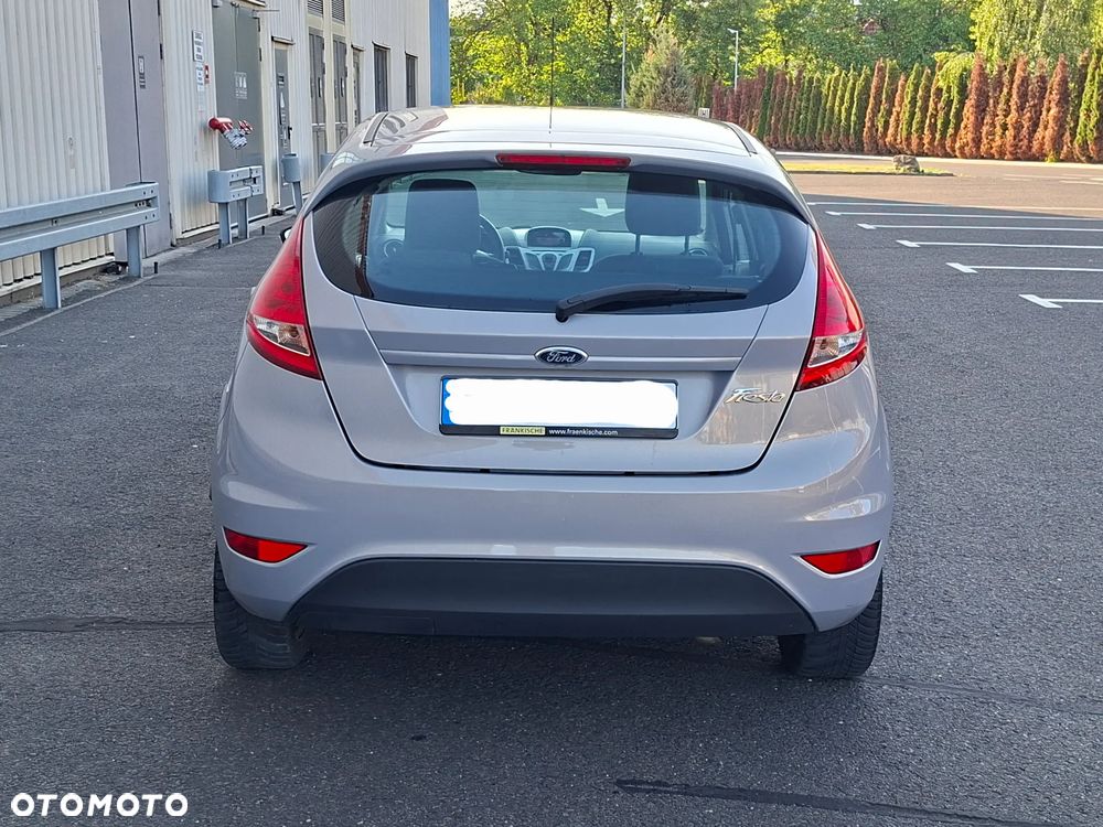 Ford Fiesta - 12