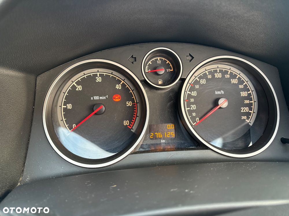 Opel Astra 1.9 CDTI Cosmo - 8