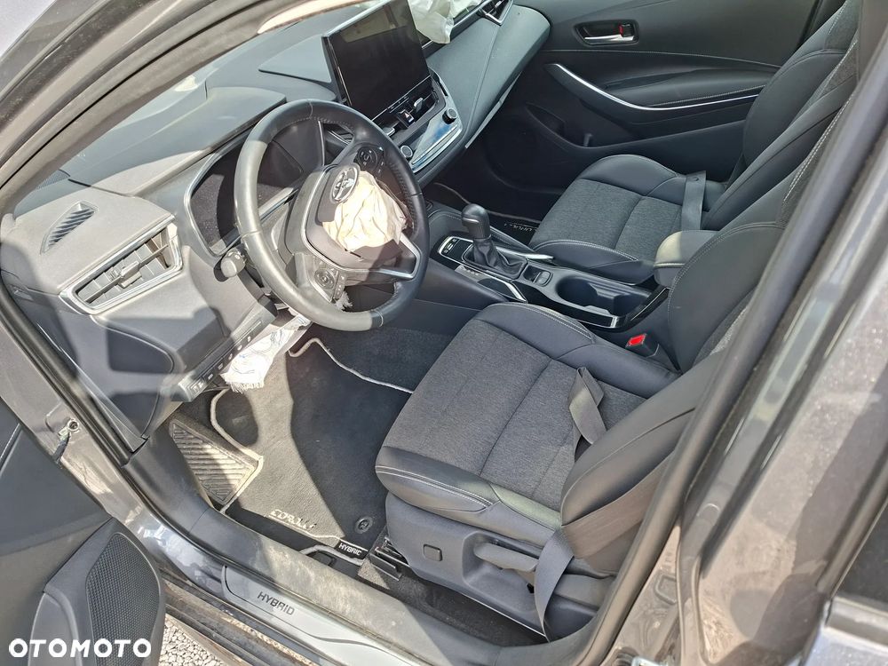 Toyota Corolla - 4