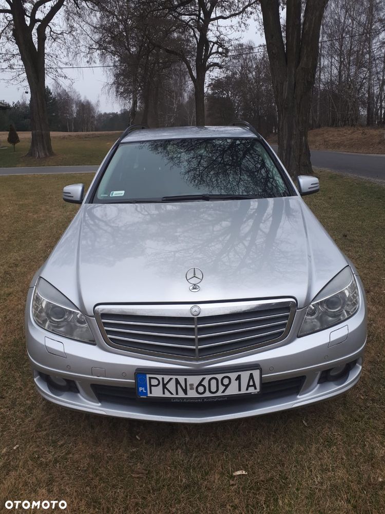 Mercedes-Benz Klasa C 200 CDI DPF (BlueEFFICIENCY) 7G-TRONIC Avantgarde - 2