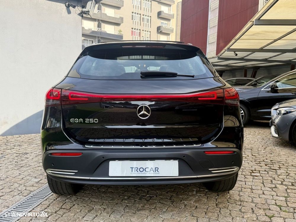Mercedes-Benz EQA 250 - 20