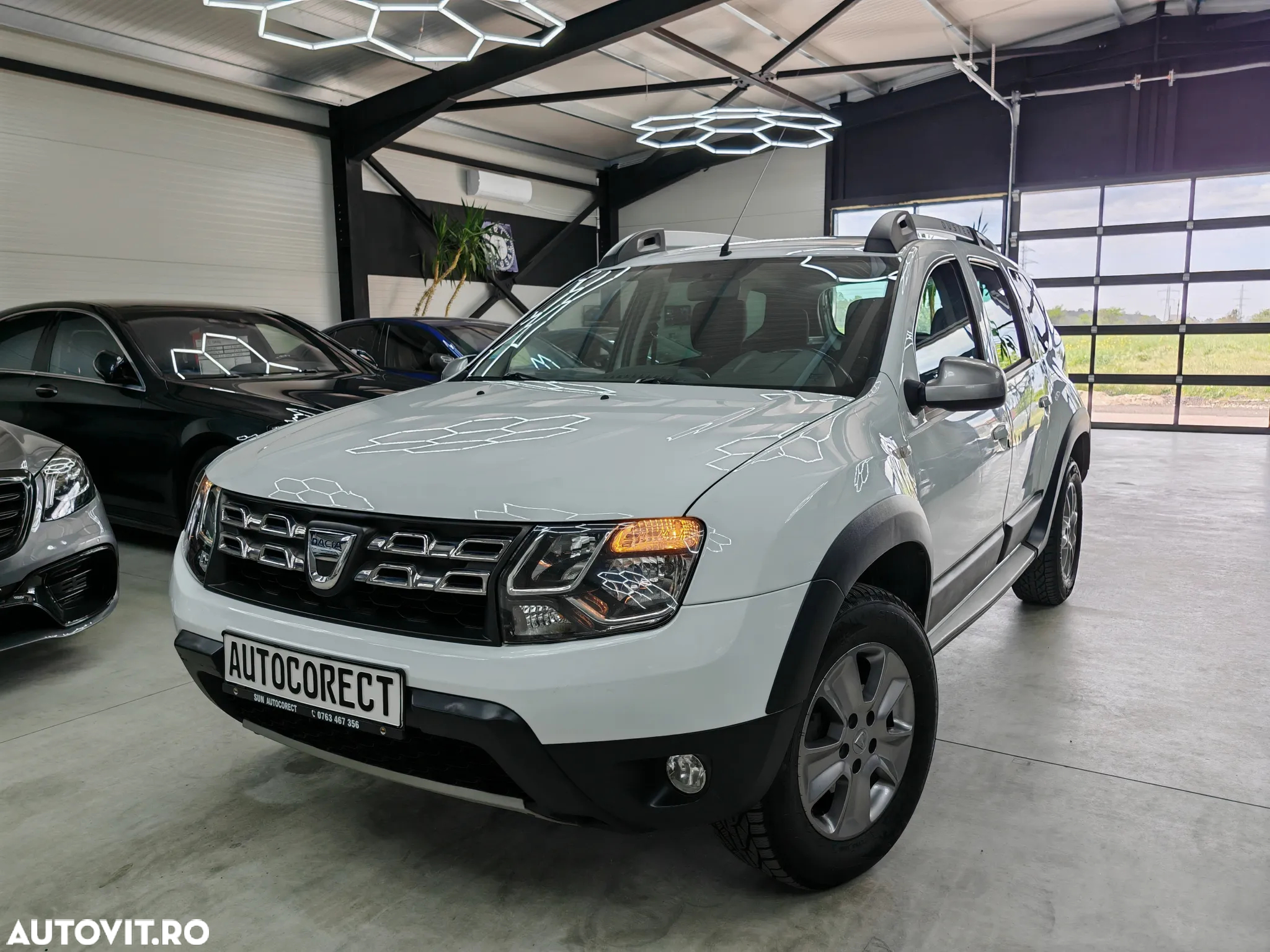 Dacia Duster 1.5 dCi 4x4 Prestige - 3
