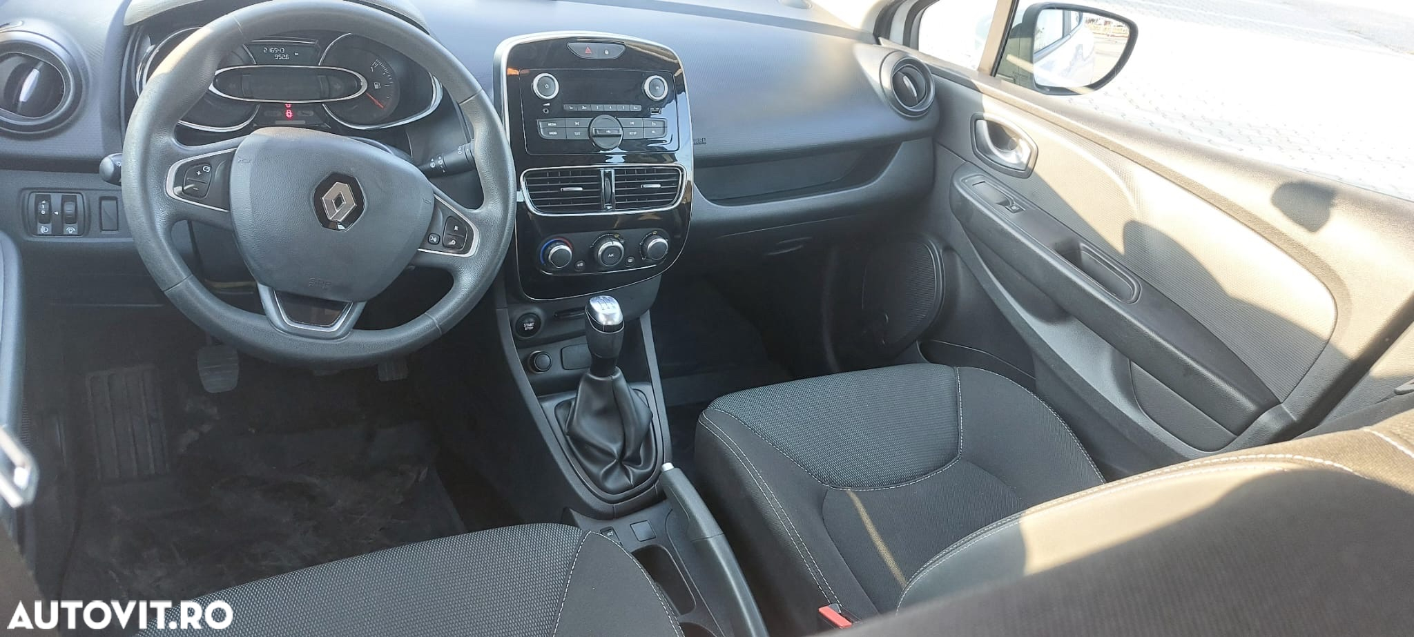 Renault Clio IV 1.5 dCi Life - 6