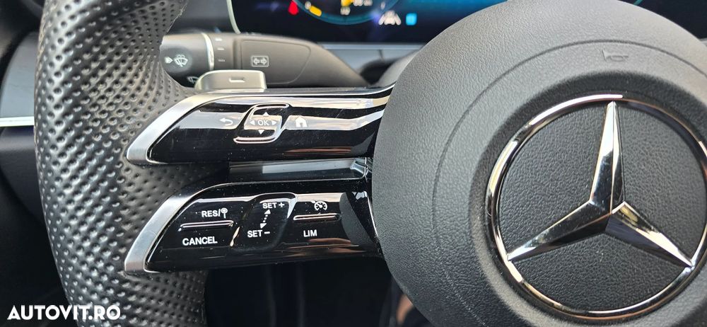 Mercedes-Benz E 300 4Matic 9G-TRONIC AMG Line - 16