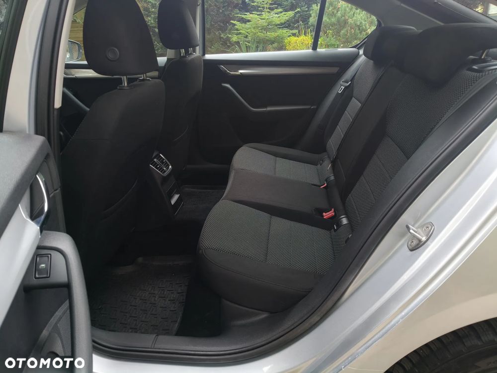 Skoda Octavia 1.2 TSI Ambition - 19