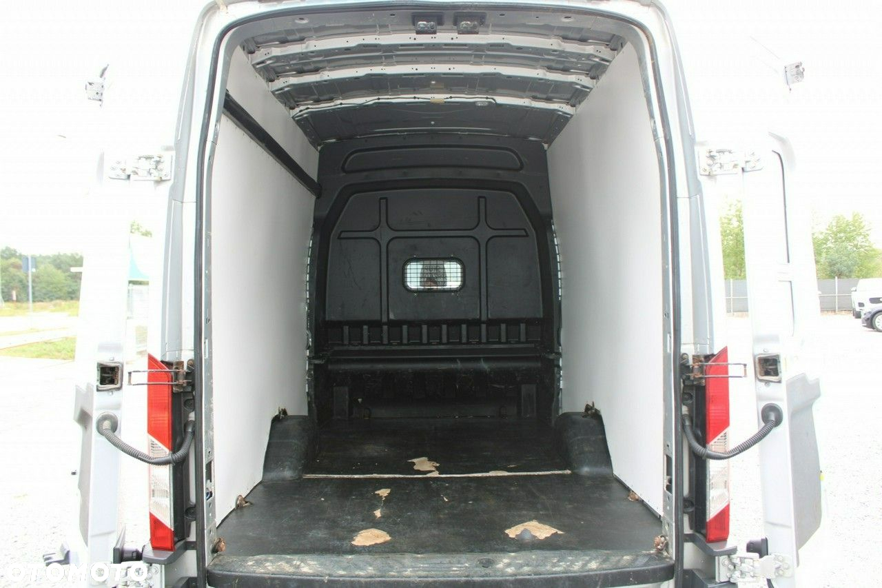 Ford Transit - 11