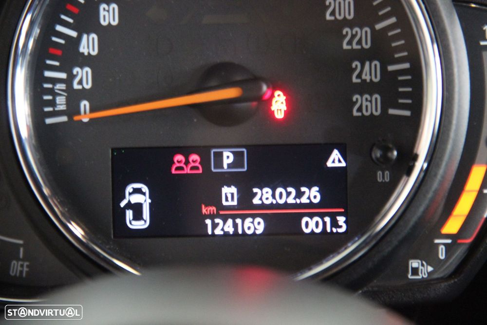 MINI 3 Portas Cooper D Auto - 10