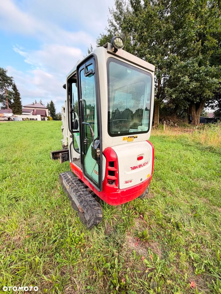 Takeuchi Tb216 - 7