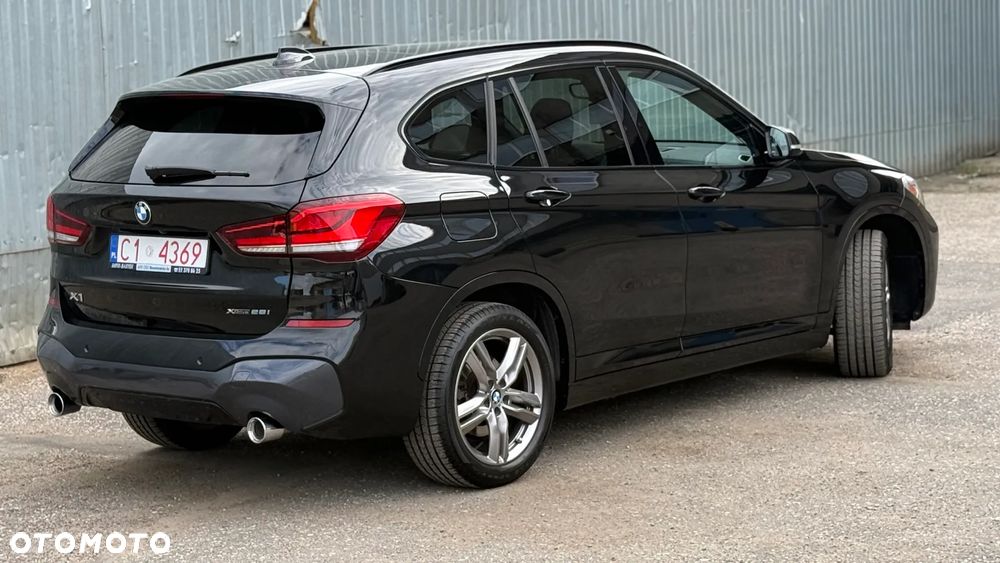 BMW X1 xDrive25i xLine sport - 12