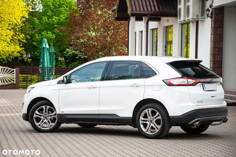 Ford Edge 2.0 TDCi 4x4 Titanium - 24