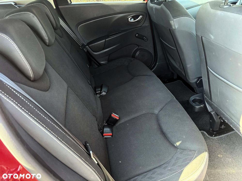 Renault Clio - 12