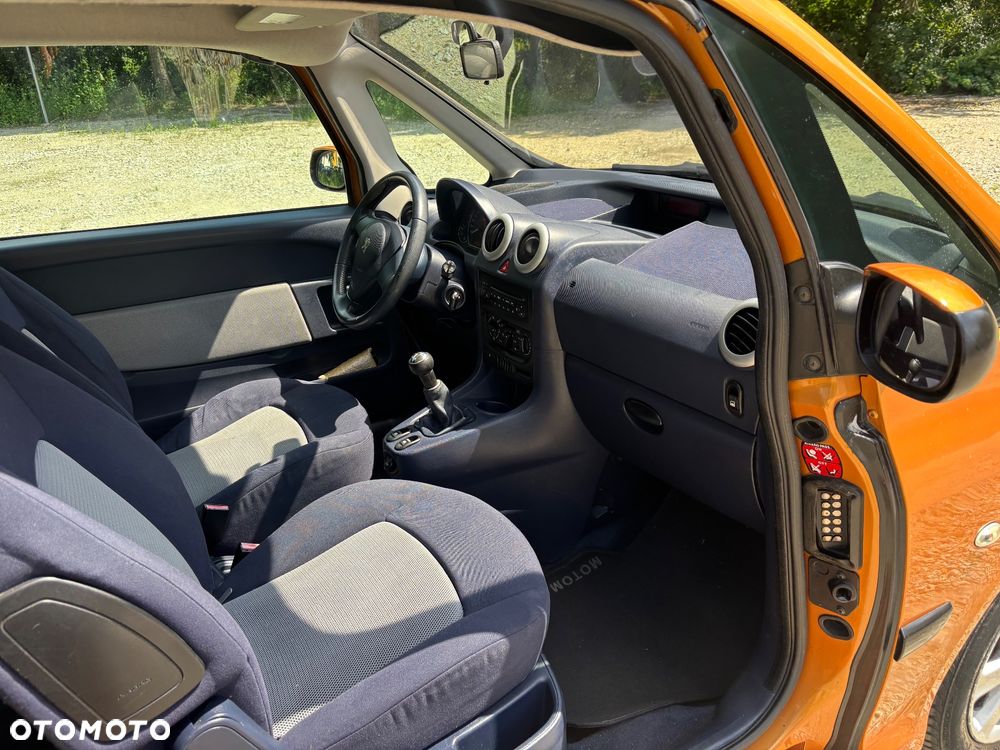 Peugeot 1007 1.4 Trendy - 12