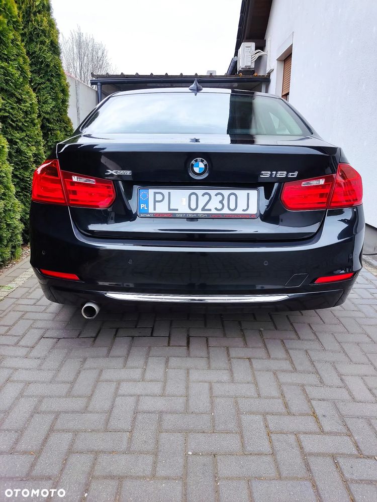 BMW Seria 3 318d Luxury Line - 4