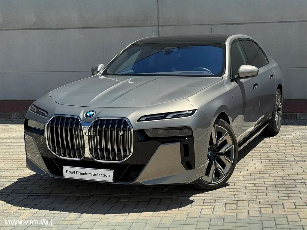 BMW i7 xDrive60 Pack Desportivo M - 1
