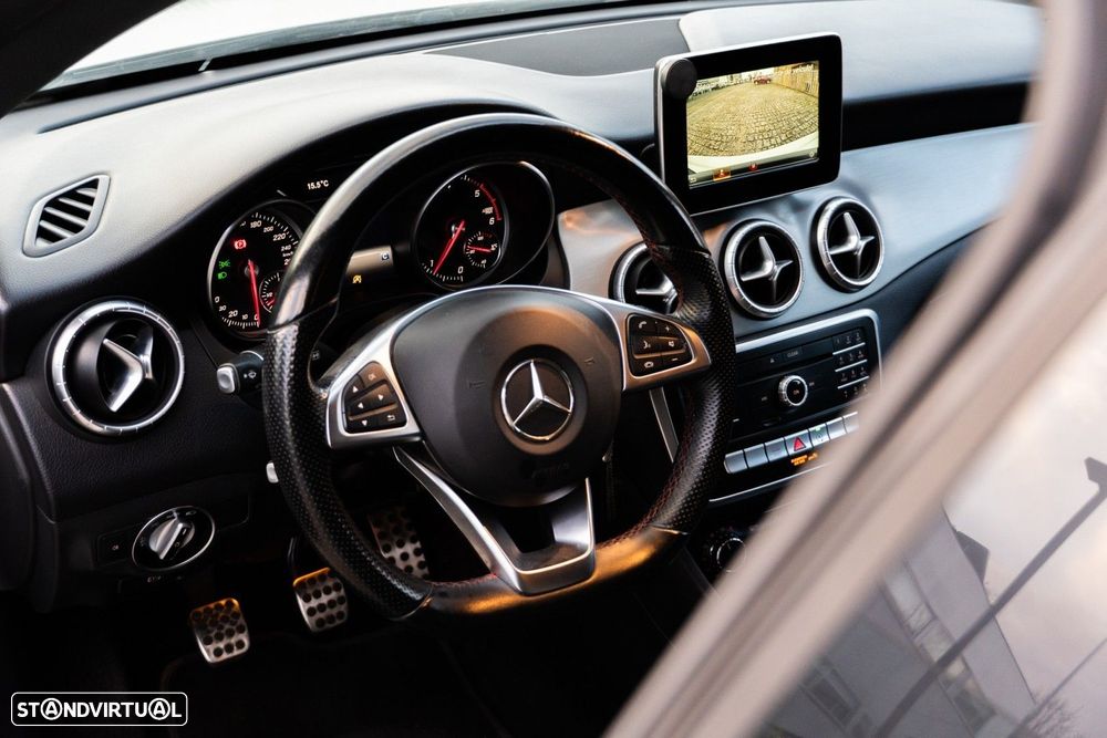 Mercedes-Benz CLA 180 d Shooting Brake AMG Line - 7