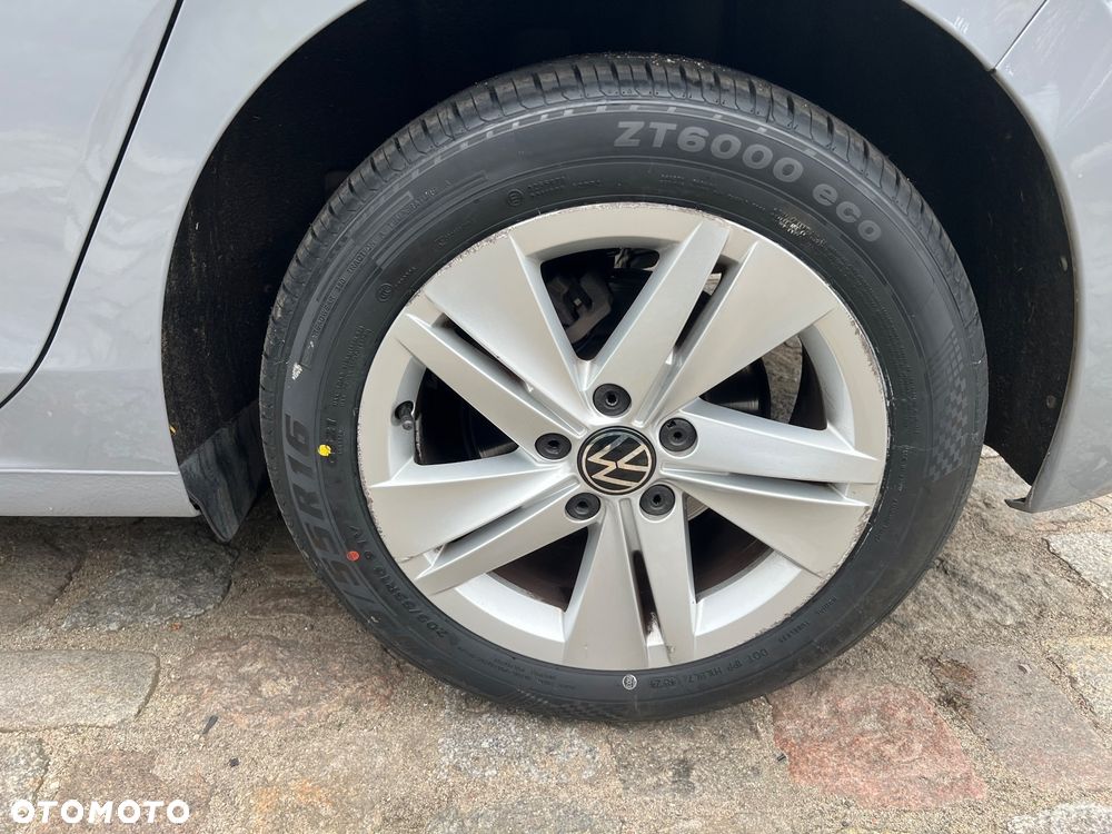 Volkswagen Golf 2.0 TDI SCR - 32