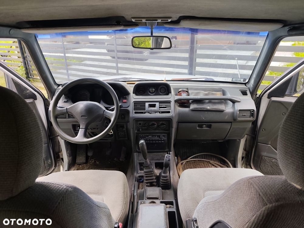 Mitsubishi Pajero - 7