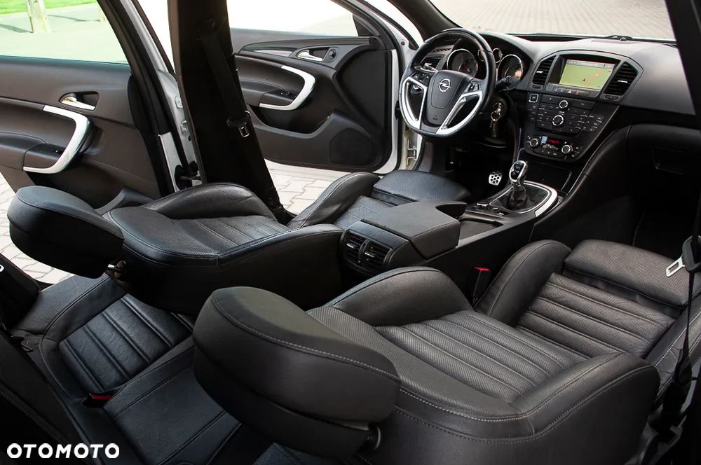 Opel Insignia 2.0 CDTI - 25