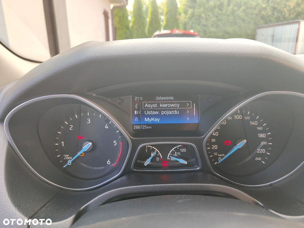 Ford Focus 1.5 TDCi Titanium - 16