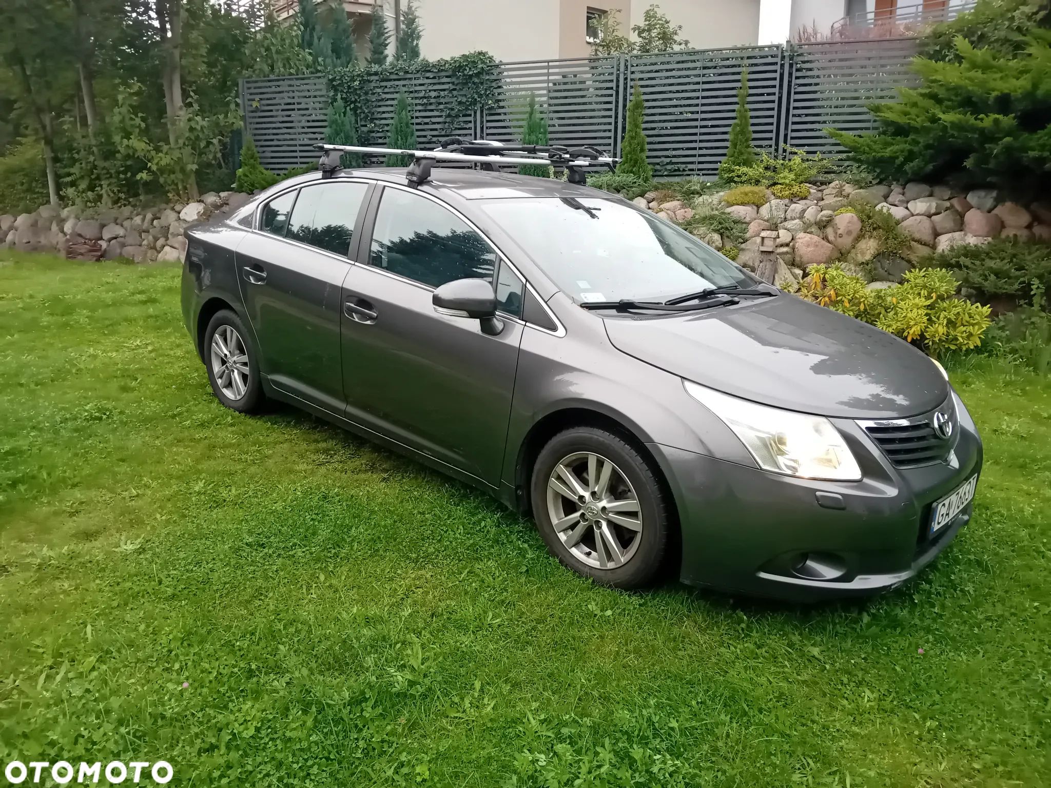 Toyota Avensis 1.8 Sol - 1