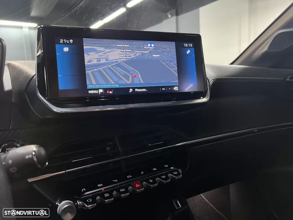 Peugeot 208 1.2 PureTech GT - 23