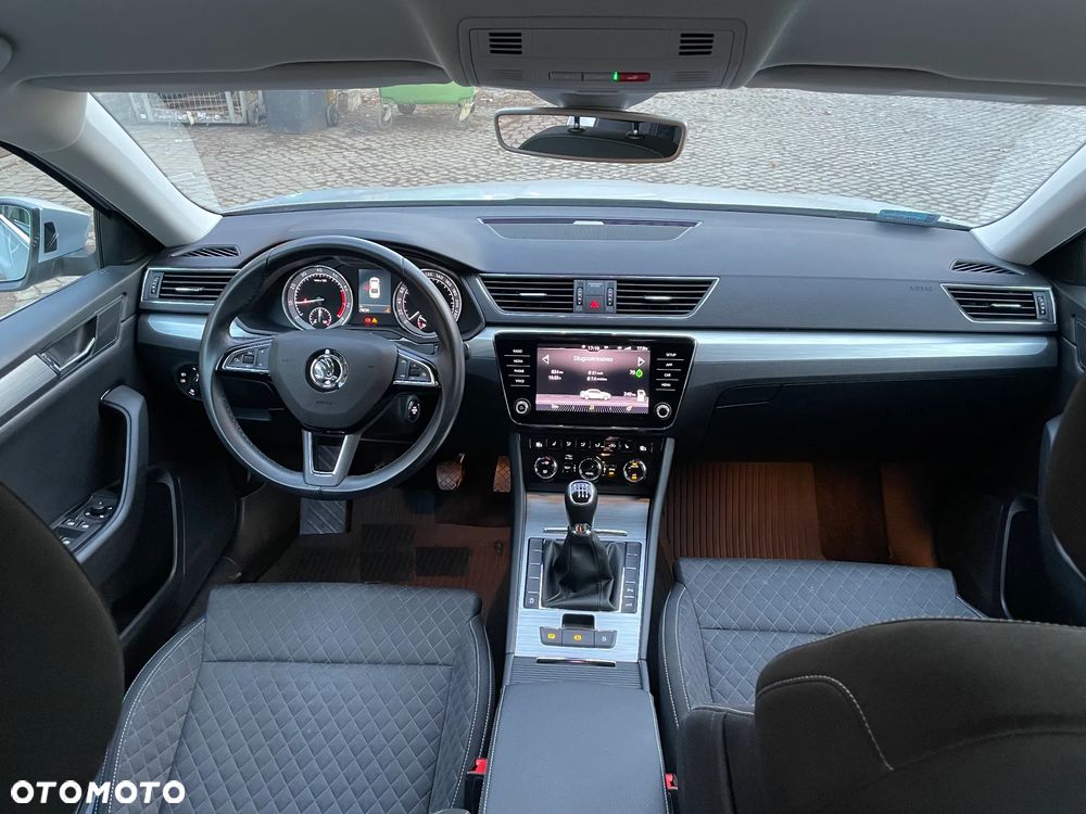 Skoda Superb 1.5 TSI ACT Style - 9