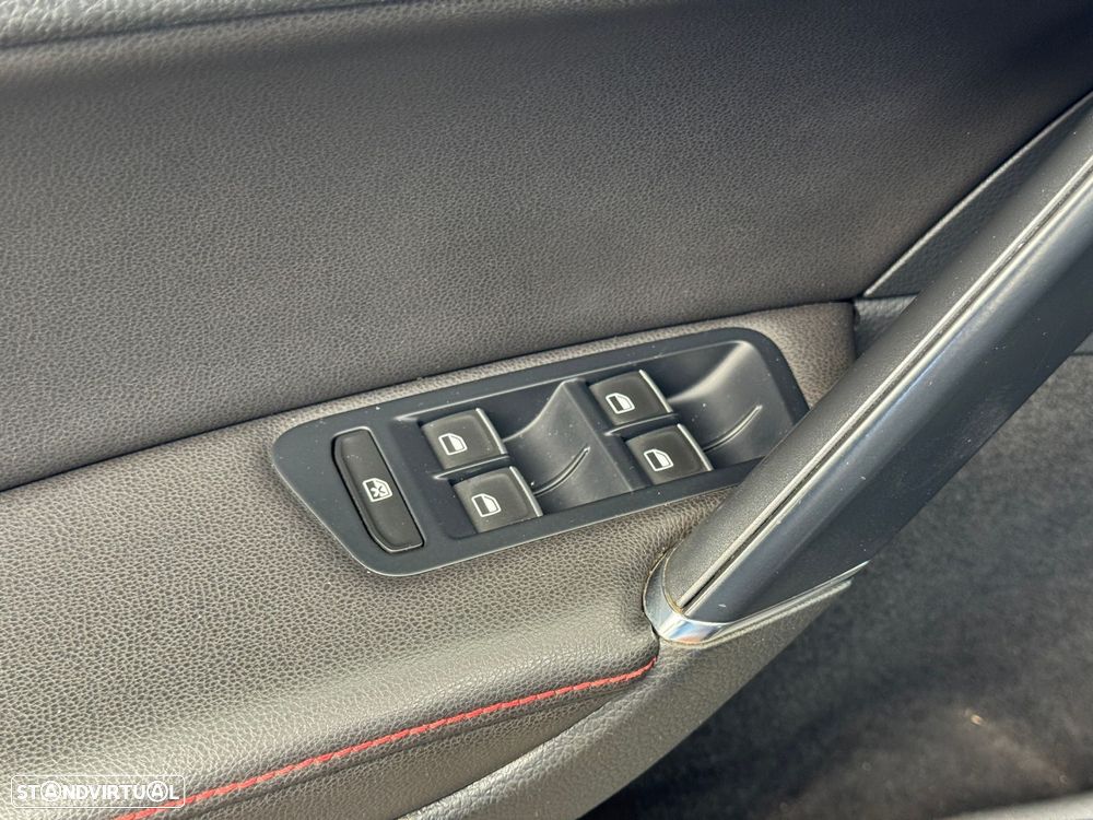 VW Golf 2.0 TSi GTi DSG Performance - 17