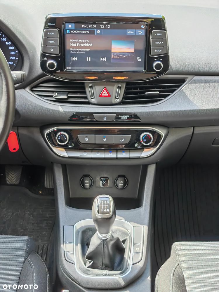 Hyundai i30 1.5 DPI Modern - 19