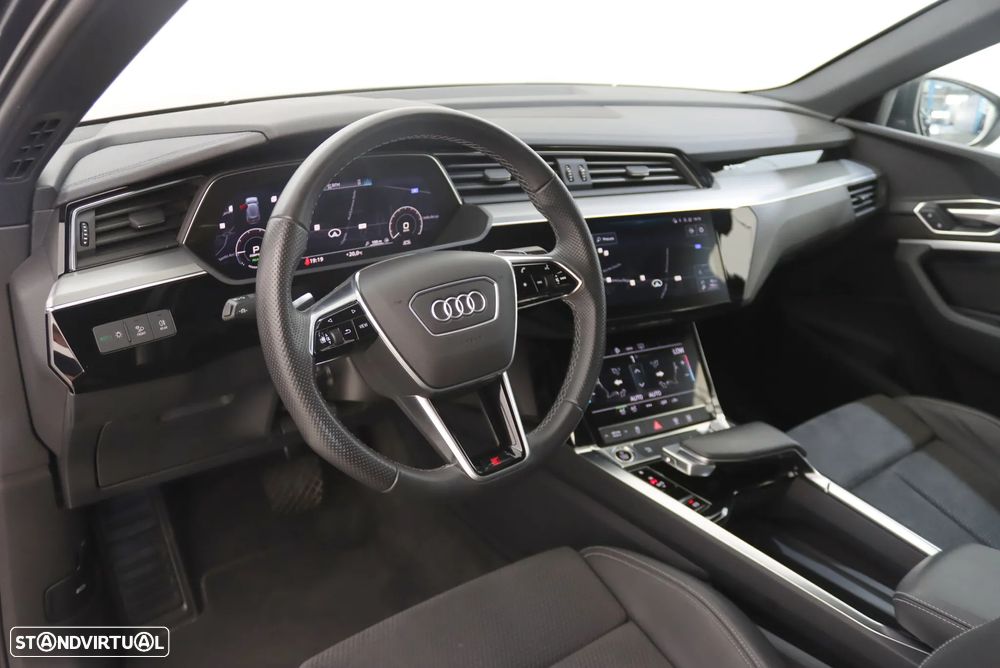 Audi e-tron 55 quattro S line - 4