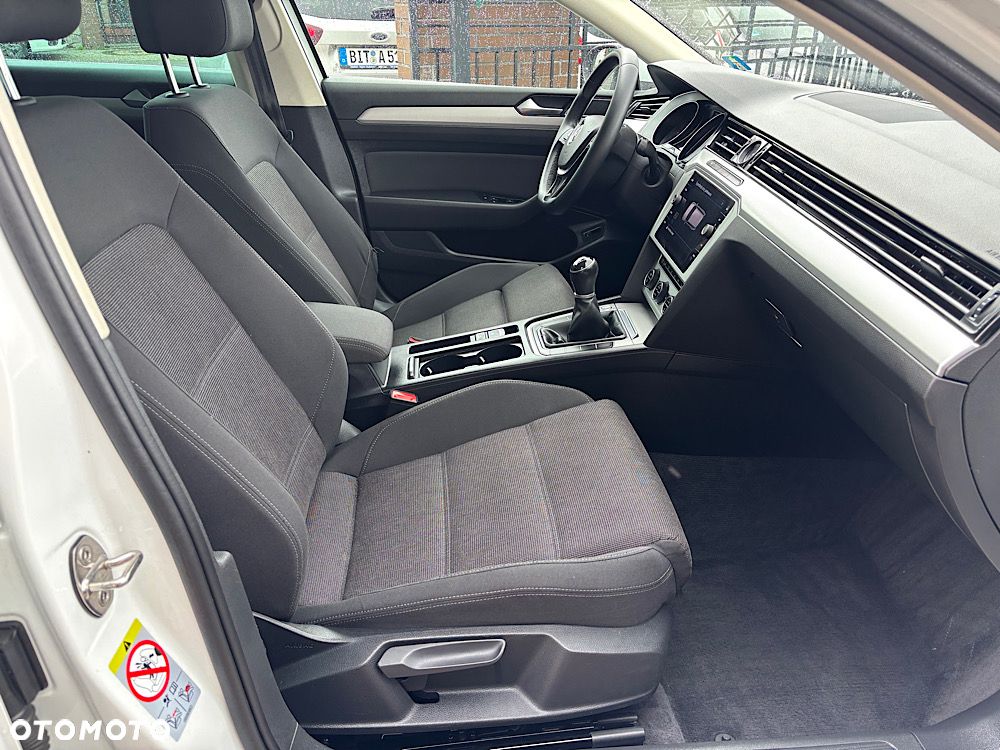 Volkswagen Passat 2.0 TDI BMT Highline - 34