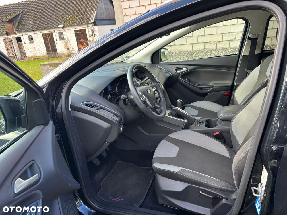 Ford Focus Turnier 1.6 Ti-VCT Champions Edition - 14