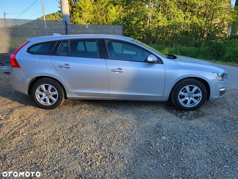 Volvo V60 D2 Edition - 6