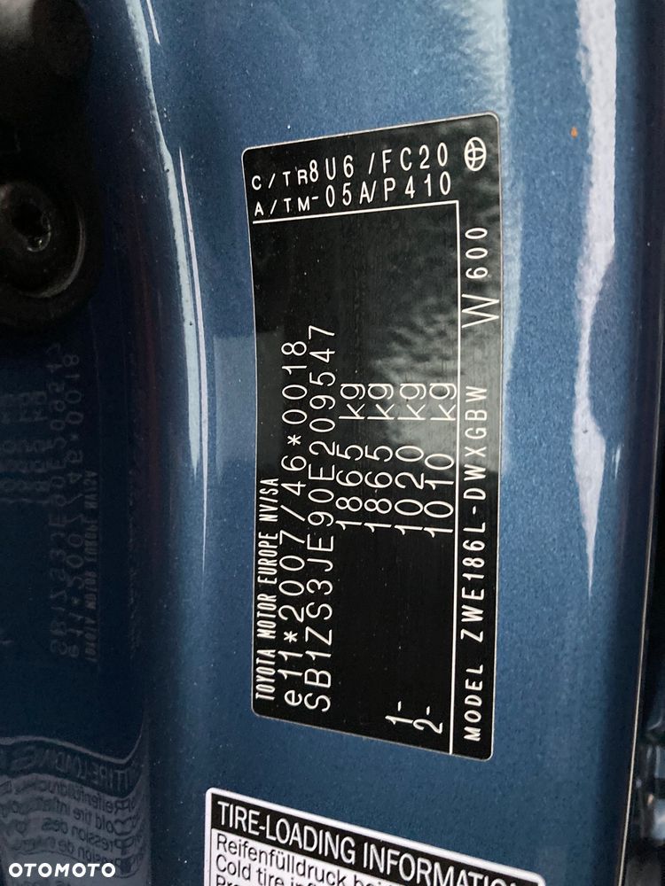 Toyota Auris Hybrid 135 Prestige - 6