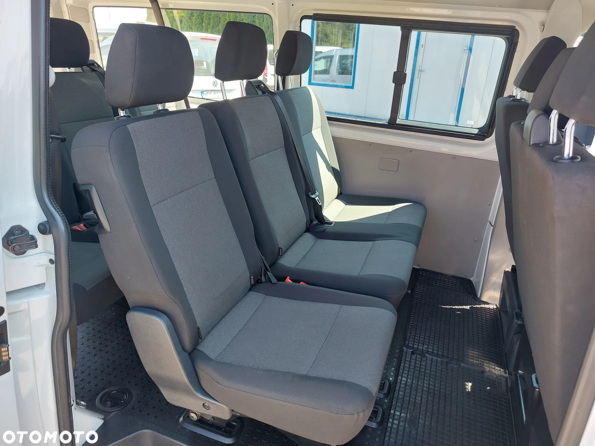 Volkswagen Transporter T6 TDI L2H1 - 18