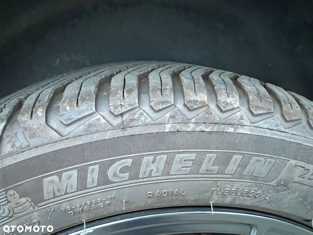 Volkswagen Multivan - 20