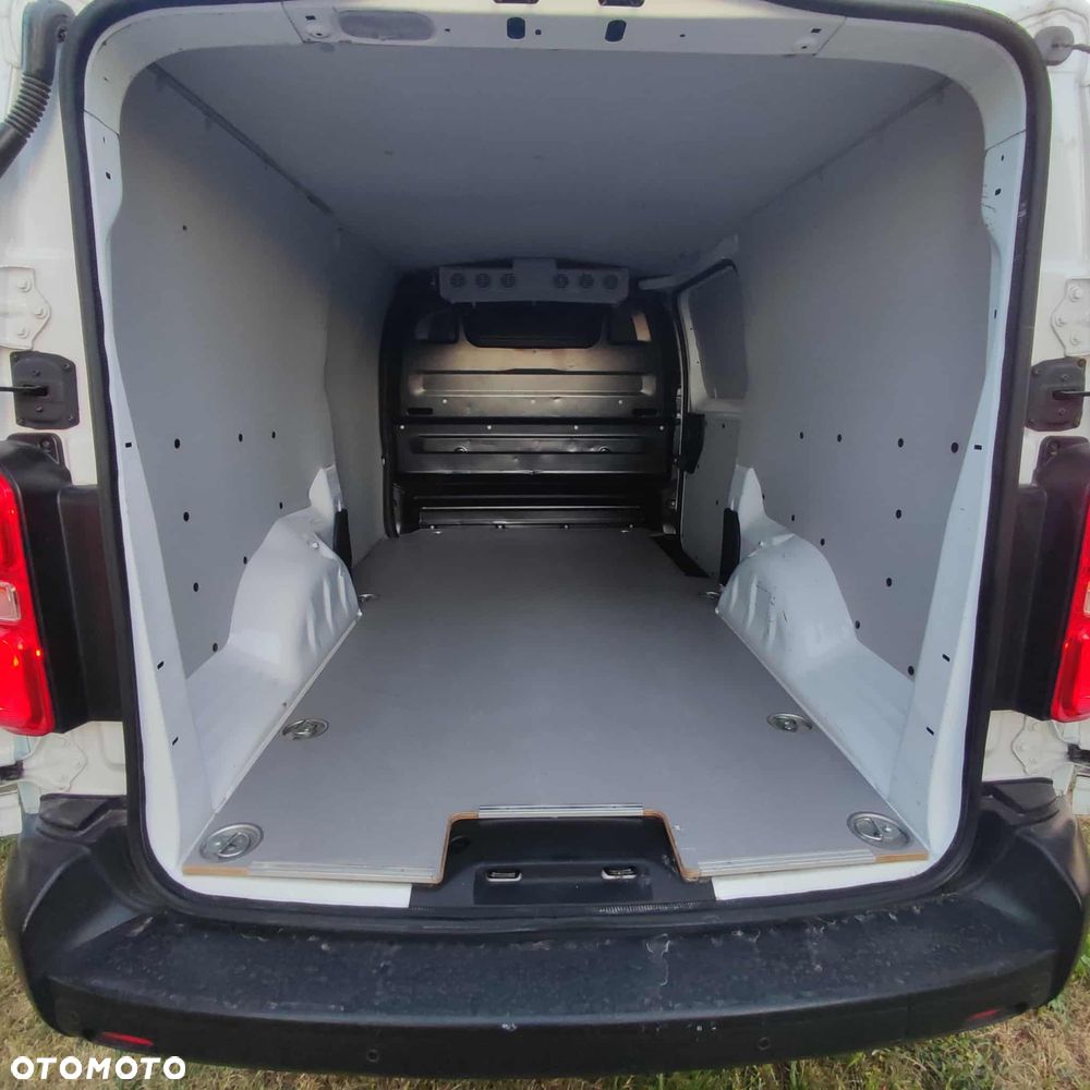 Opel Vivaro - 17