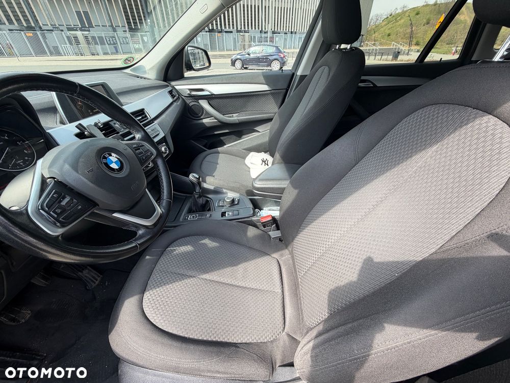 BMW X1 xDrive20d - 21