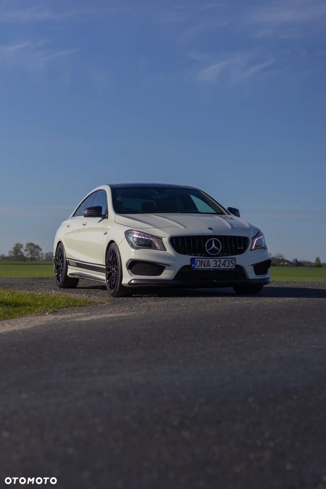 Mercedes-Benz CLA 45 AMG 4-Matic - 17