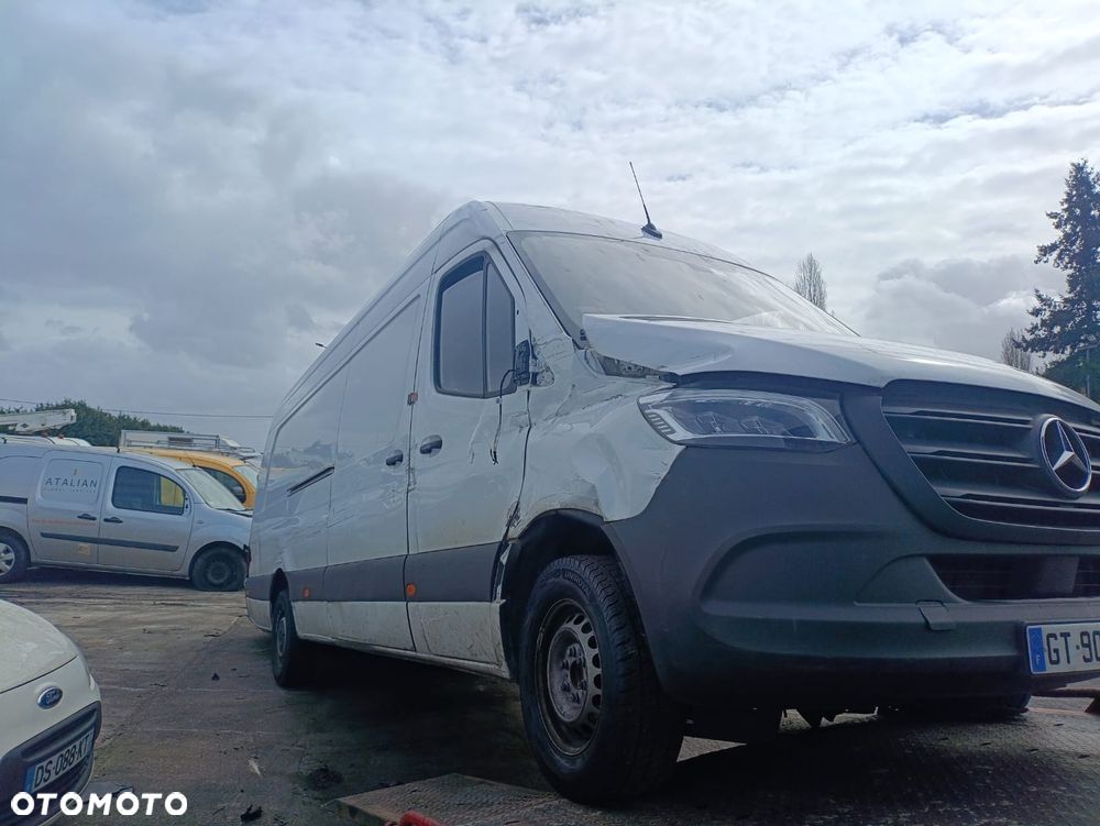 Mercedes-Benz Sprinter - 3