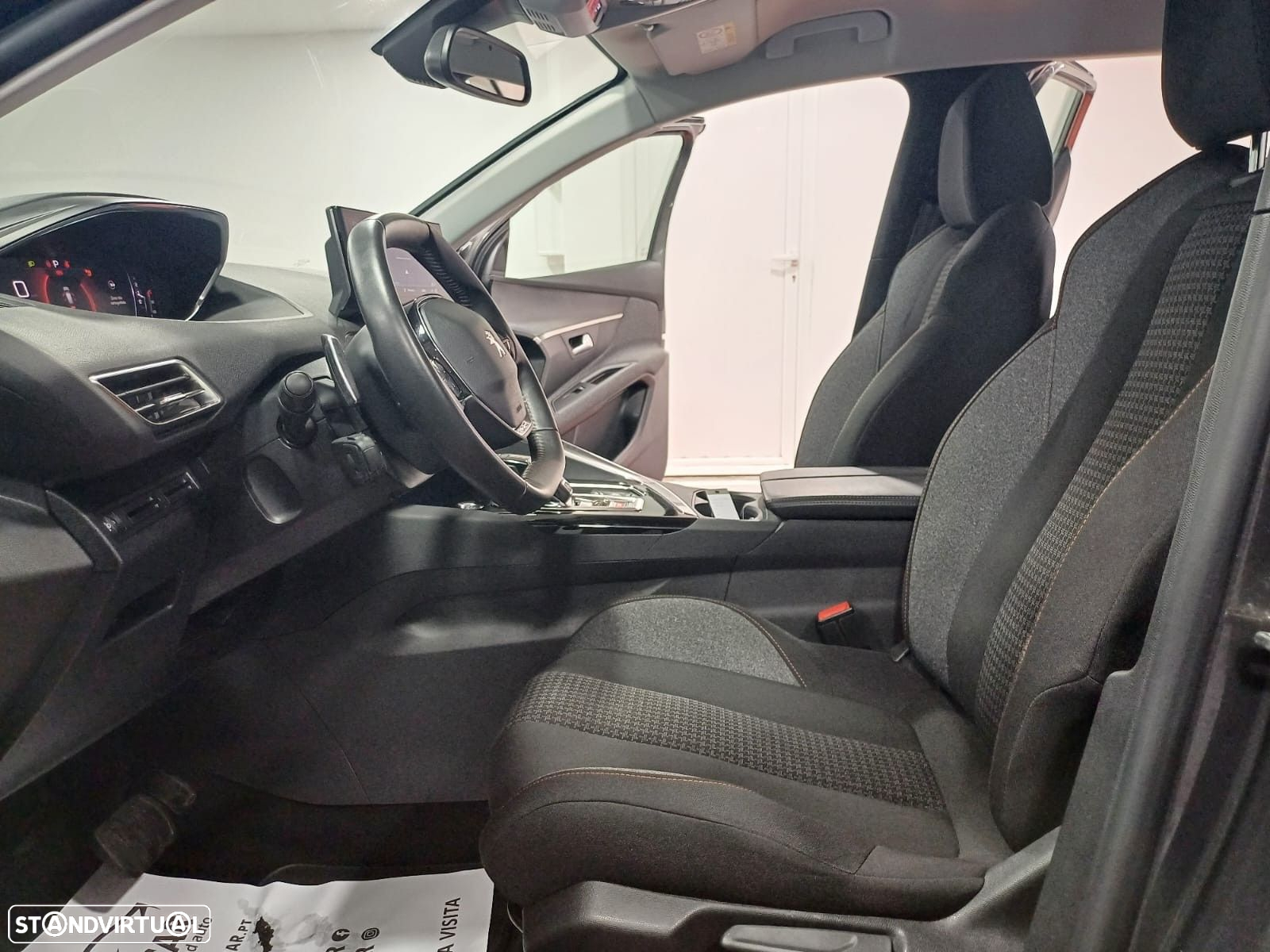 Peugeot 3008 1.5 BlueHDi Allure EAT8 - 10